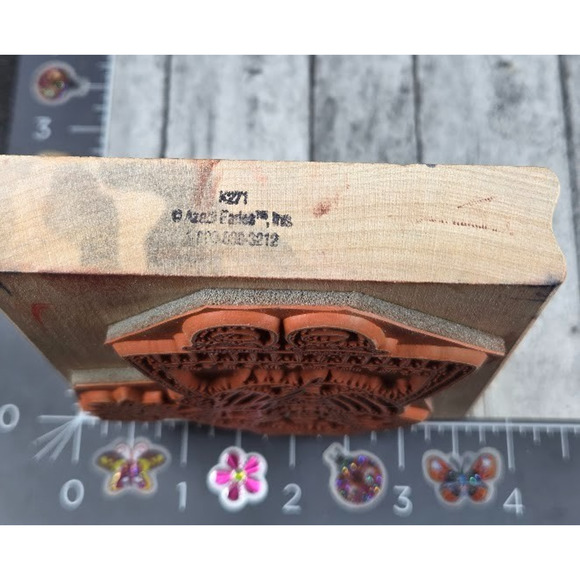 Azadi Earles Cat Holding Sunflower‎ Dress Rubber Stamp Wood #G2 - Picture 3 of 3